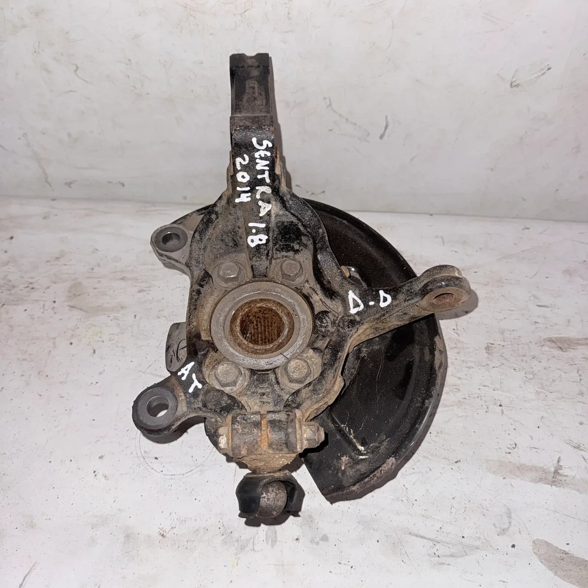 MUÑON DEL-DER Nissan SENTRA 2014 - 1.8 4x2 Bencina Mecánico