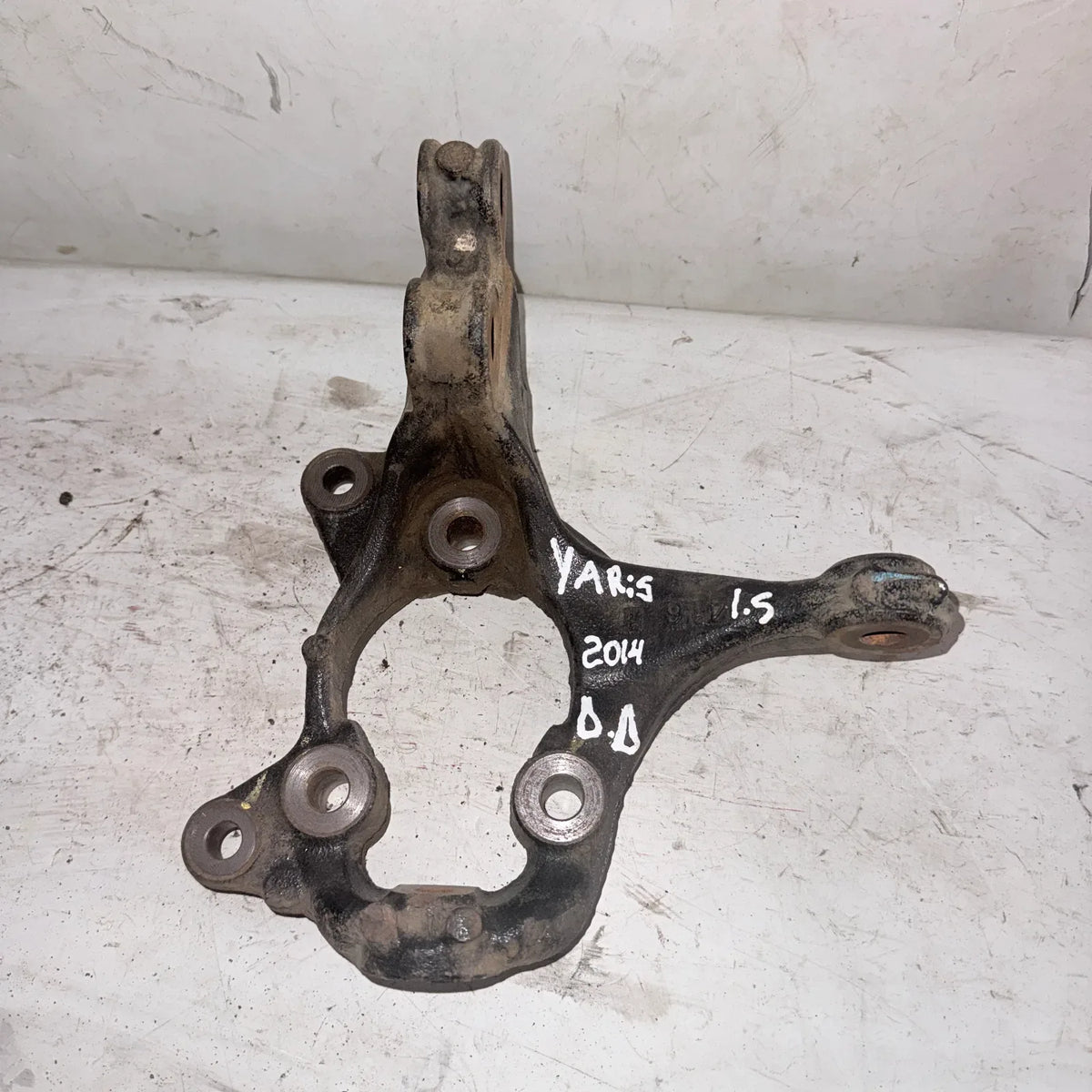MUÑON DEL-DER Toyota Yaris 2014 - 1.5 4x2 Bencina Mecánico