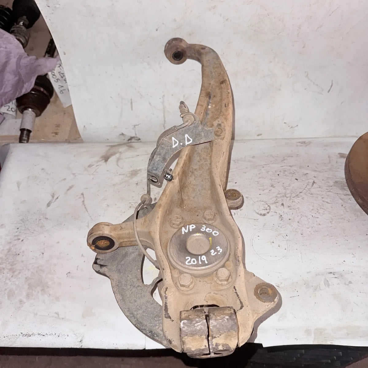 MUÑON DEL-DER Nissan NP300 2019 - 2.3 4x2 Diesel Mecánico