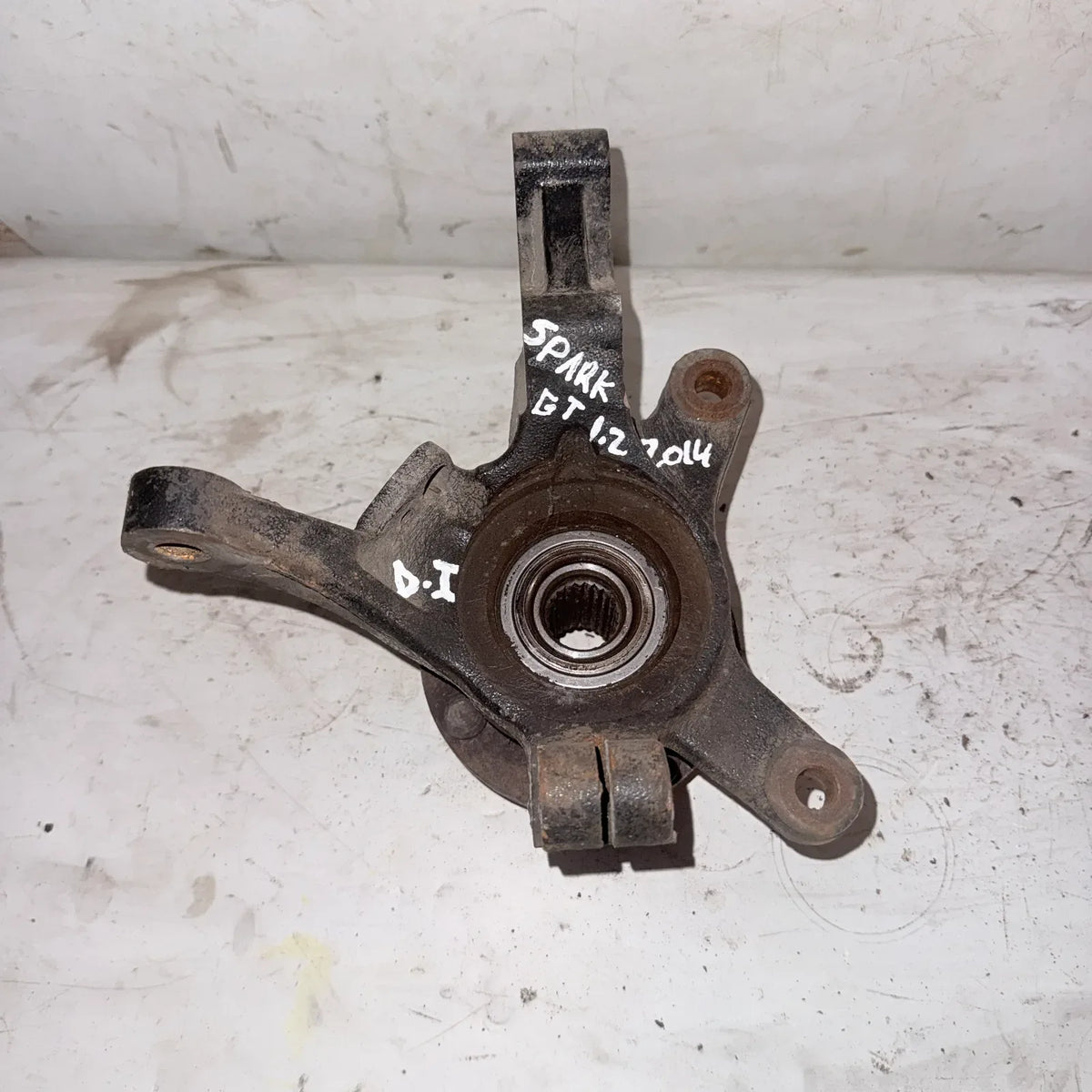 MUÑON DEL-IZQ Chevrolet Spark GT 2014 - 1.2 4x2 Bencina Mecánico