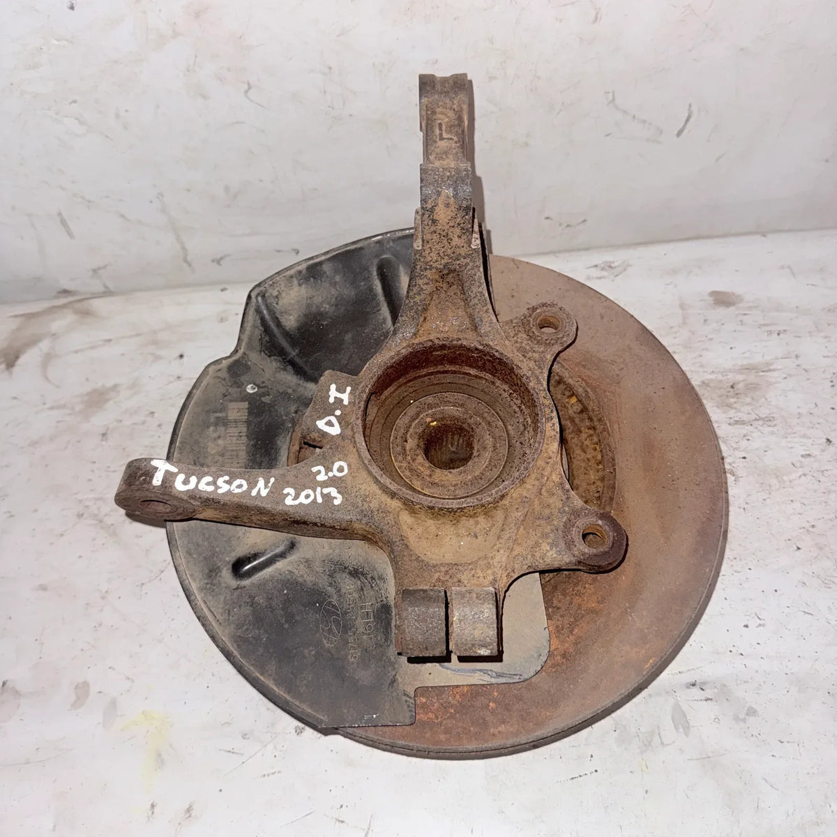 MUÑON DEL-IZQ Hyundai Tucson 2013 - 2.0 4x2 Bencina Mecánico