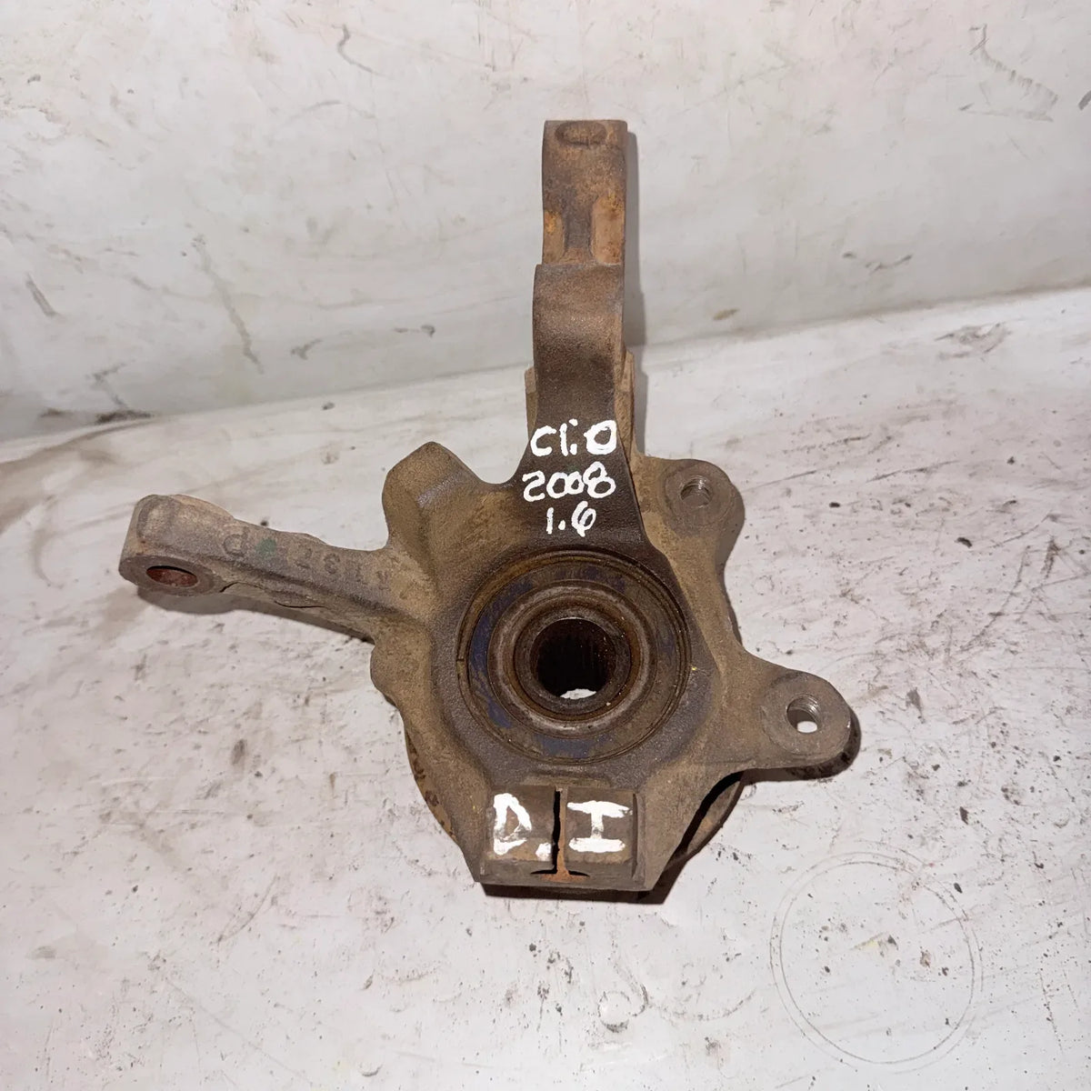 MUÑON DEL-IZQ Renault Clio 2008 - 1.6 4x2 Bencina Mecánico
