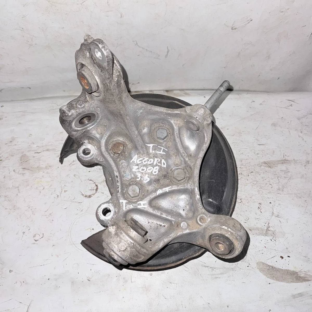 MUÑON TRA-IZQ Honda Accord 2008 - 3.5 4x2 Bencina Mecánico
