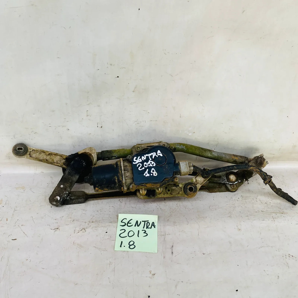MOTOR LIMPIAPARABRISAS CON ARTICULACION Nissan SENTRA 2013 - 1.8 4x2 Bencina Automático