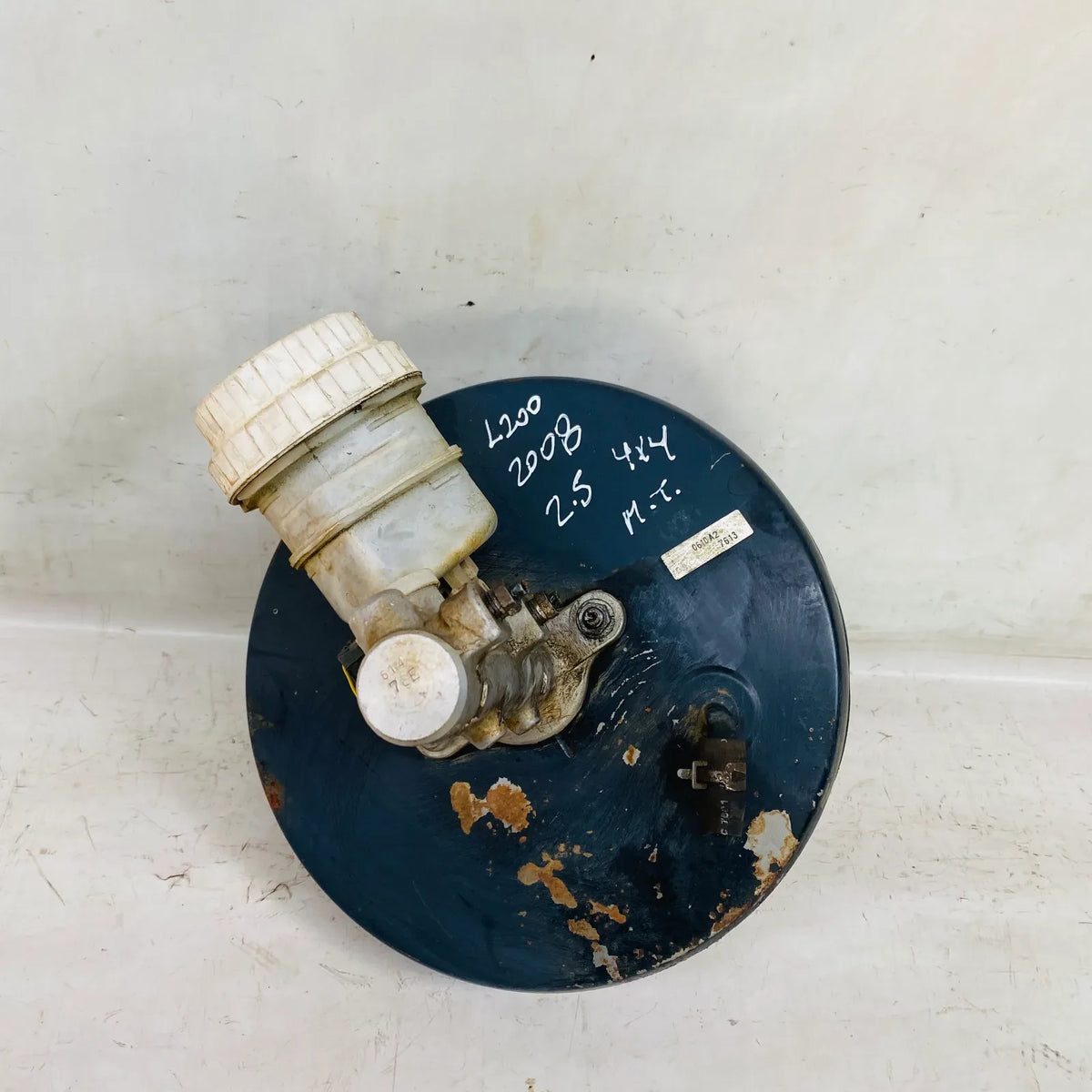 BOMBA DE FRENO CON SERVO Mitsubishi L200 2008 - 2.5 4x4 Diesel Mecánico