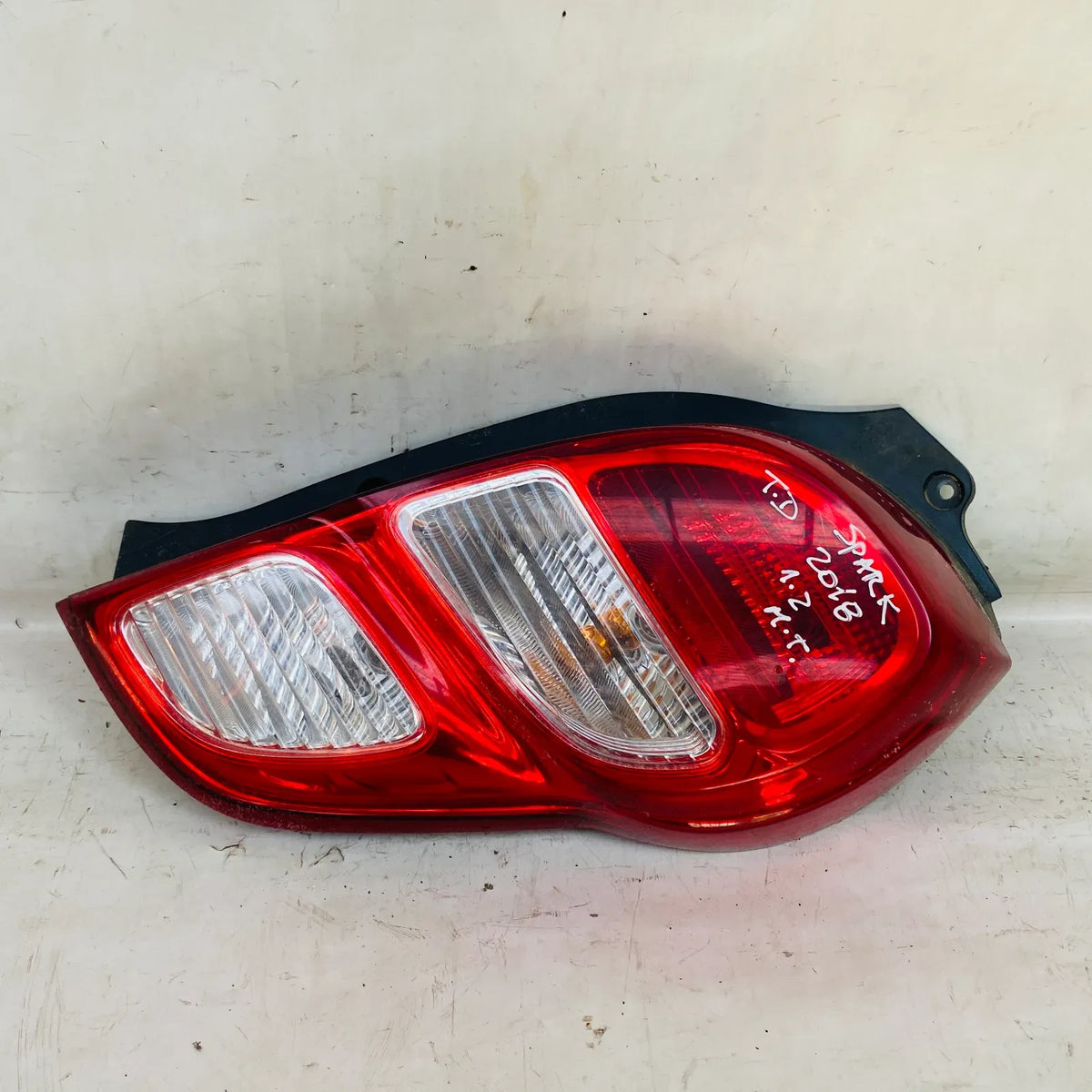FOCO DERECHO Chevrolet Spark GT 2018 - 1.2 4x2 Bencina Mecánico