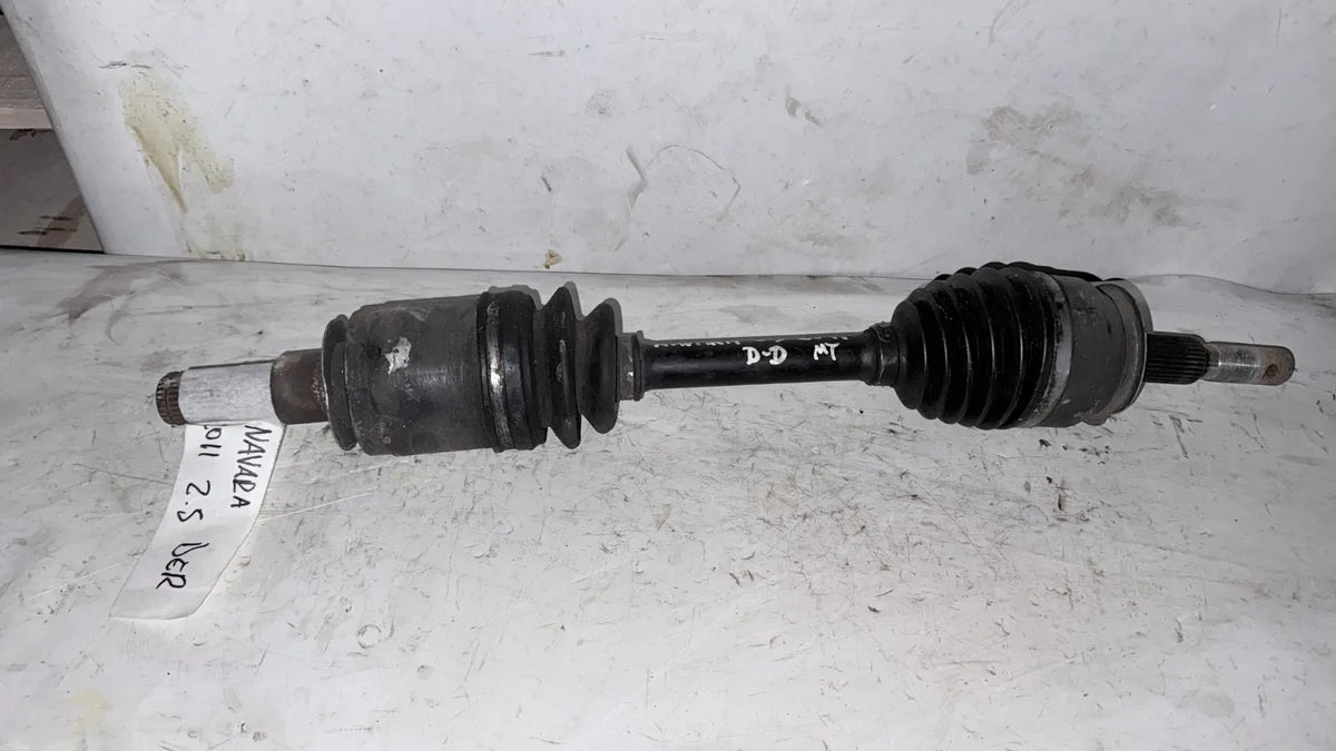 EJE PALIER DEL-DER Nissan Navara 2011 - 2.5 4x2 Diesel Mecánico