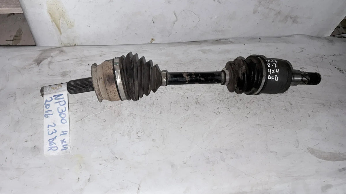 EJE PALIER DEL-DER Nissan NP300 2016 - 2.3 4x4 Diesel Mecánico