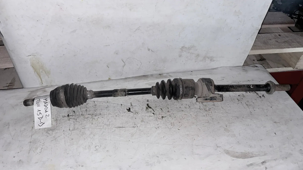 EJE PALIER DEL-DER Mazda 2 2011 - 1.5 4x2 Bencina Mecánico