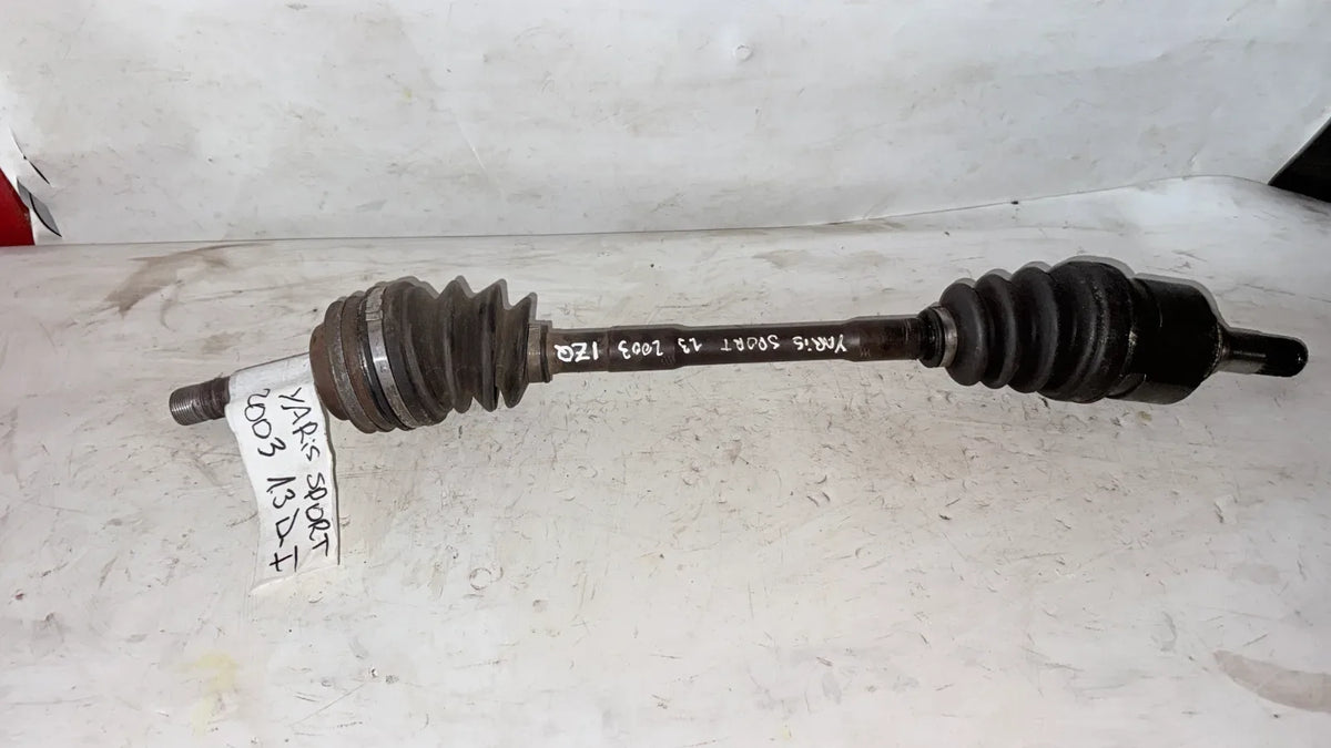 EJE PALIER DEL-IZQ Toyota Yaris Sport 2003 - 1.3 4x2 Bencina Mecánico