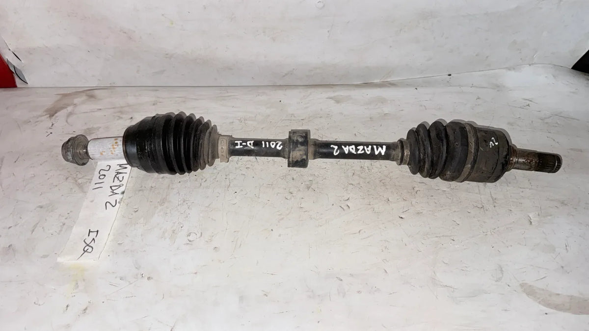 EJE PALIER DEL-IZQ Mazda 2 2011 - 1.5 4x2 Bencina Mecánico