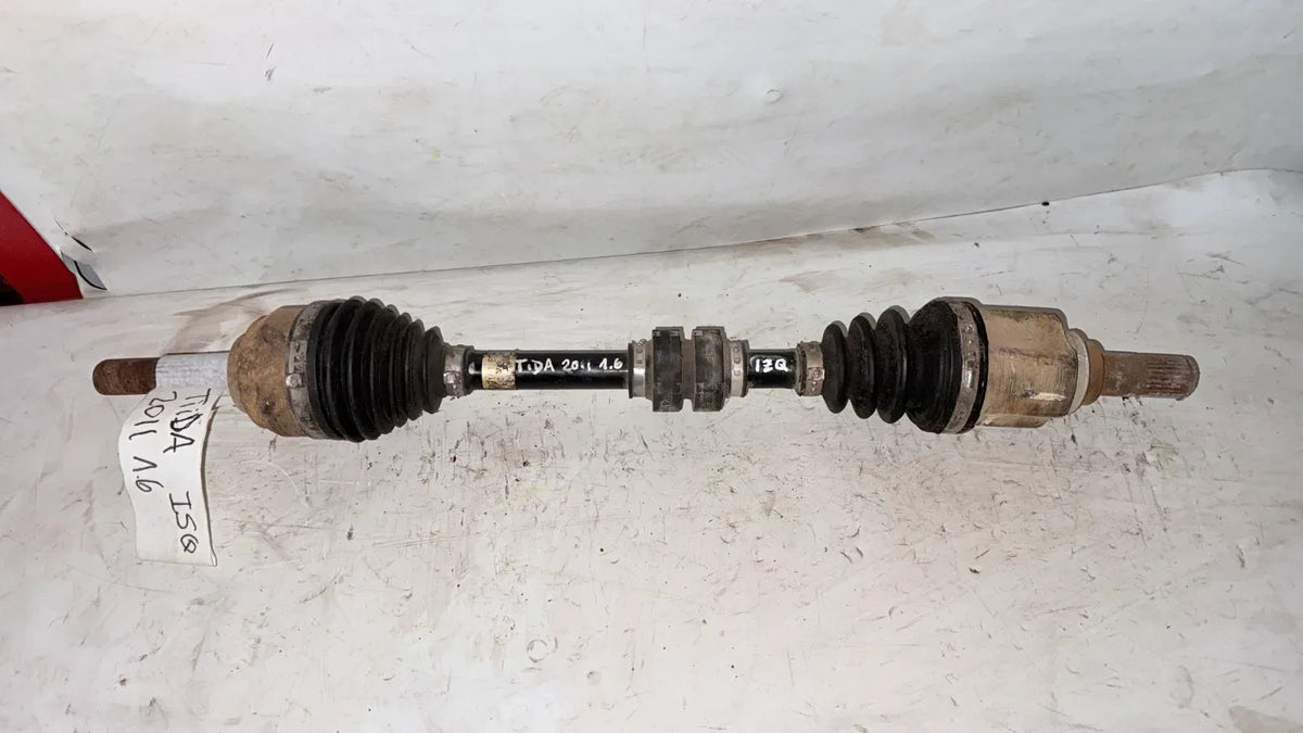EJE PALIER DEL-IZQ Nissan Tiida 2011 - 1.6 4x2 Bencina Mecánico