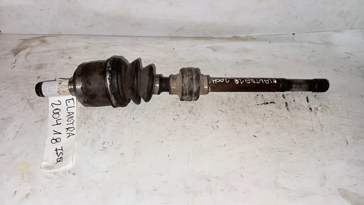 EJE PALIER DEL-IZQ Hyundai Elantra 2004 - 1.8 4x2 Bencina Mecánico