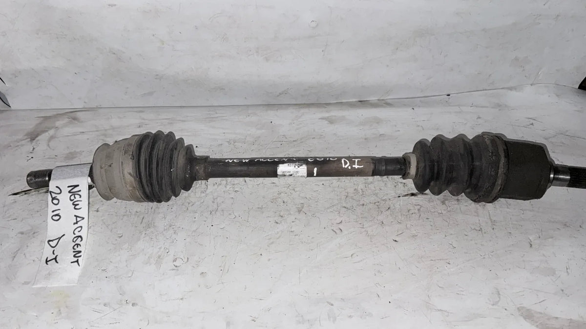 EJE PALIER DEL-IZQ Hyundai Accent 2010 - 1.6 4x2 Bencina Mecánico