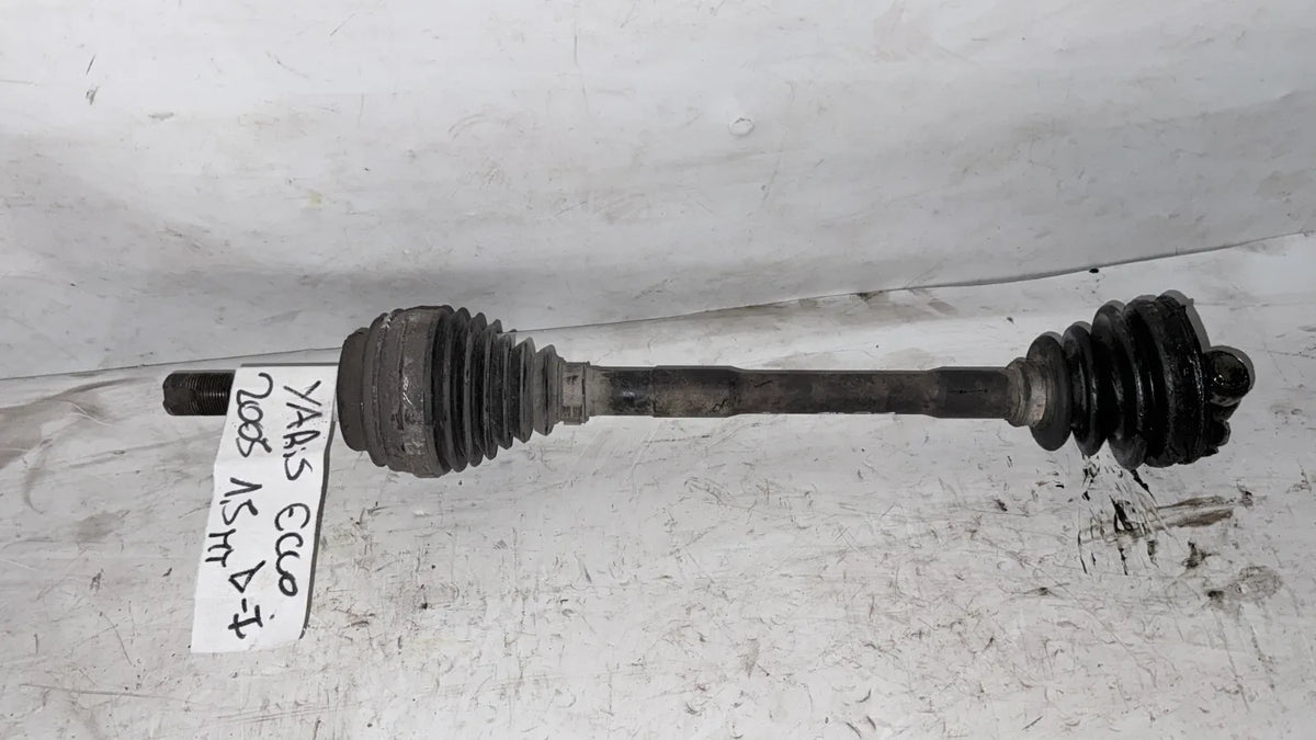 EJE PALIER DEL-IZQ Toyota Yaris Ecco 2005 - 1.5 4x2 Bencina Mecánico