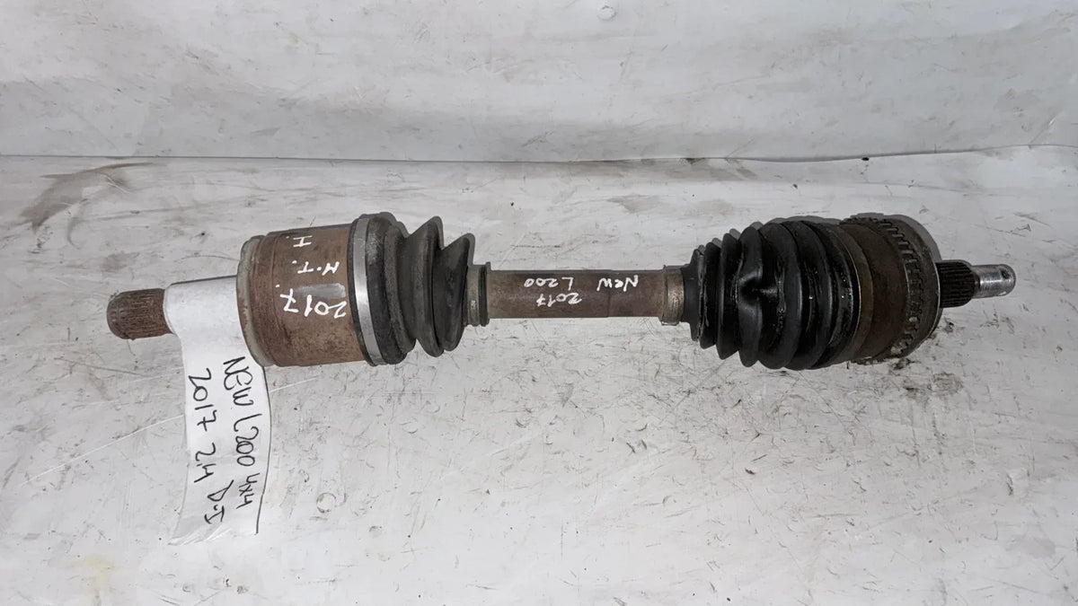 EJE PALIER DEL-IZQ Mitsubishi NEW L200 2017 - 2.4 4x4 Diesel Mecánico