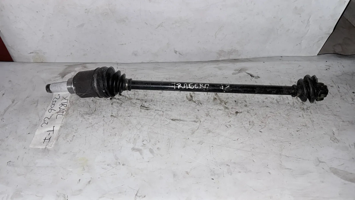 EJE PALIER TRA-IZQ Nissan Xtrail 2006 - 2.2 4x2 Bencina Mecánico