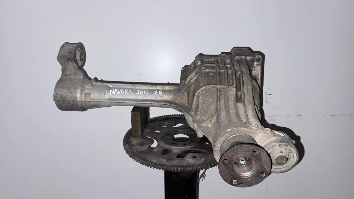 DIFERENCIAL DELANTERO Nissan Navara 2010 - 2.5 4x2 Diesel Mecánico