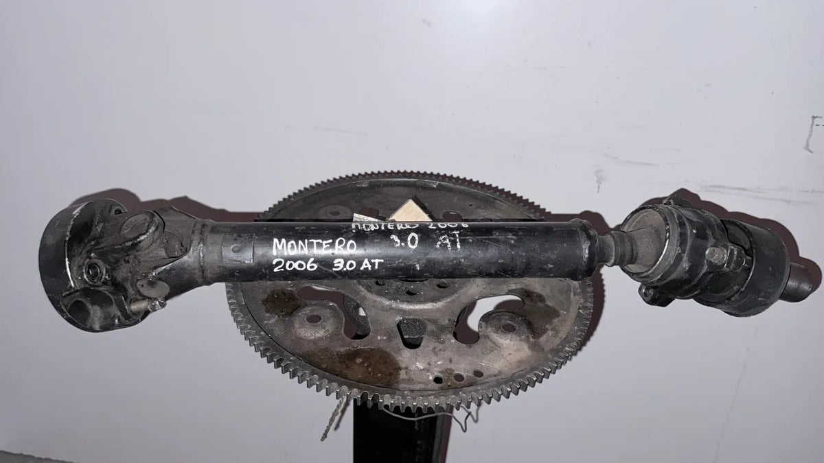 CARDAN DELANTERO Mitsubishi Montero 2006 - 3.0 4x4 Bencina Automático