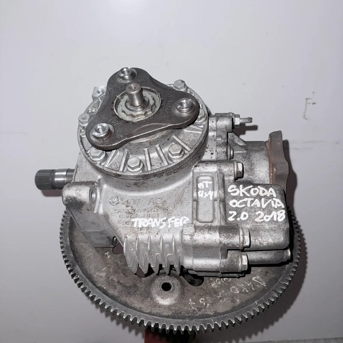 CAJA TRANSFER Skoda Octavia 2018 - 2.0 4x4 Diesel Automático