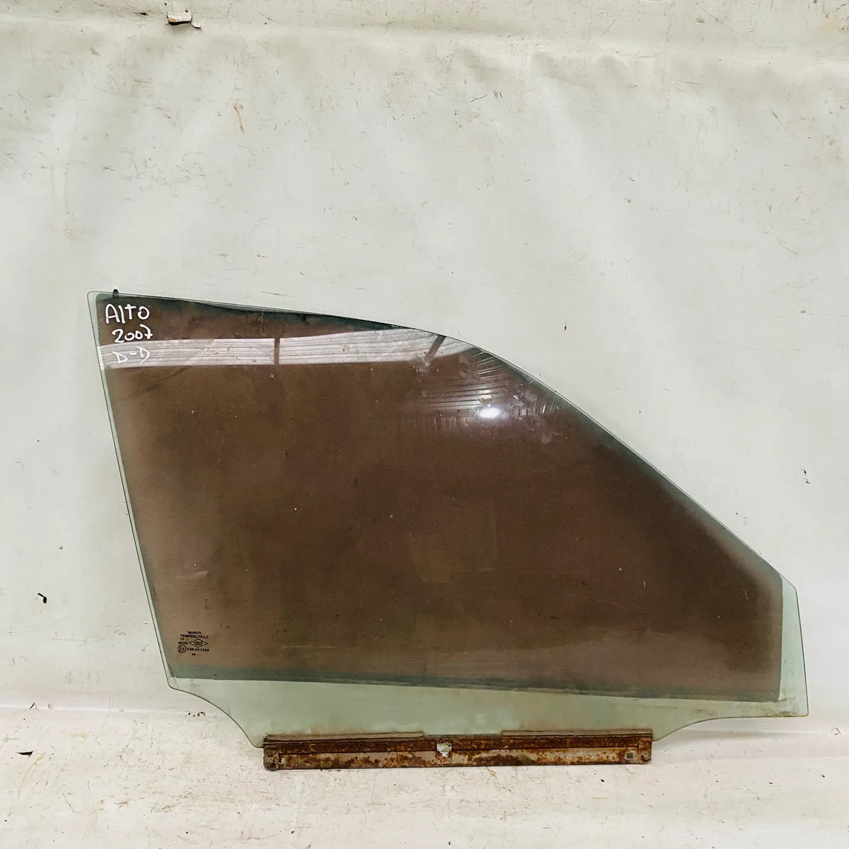 Vidrio puerta DEL-DER Suzuki Alto 2007 - 1.1 4x2 Bencina Mecánico