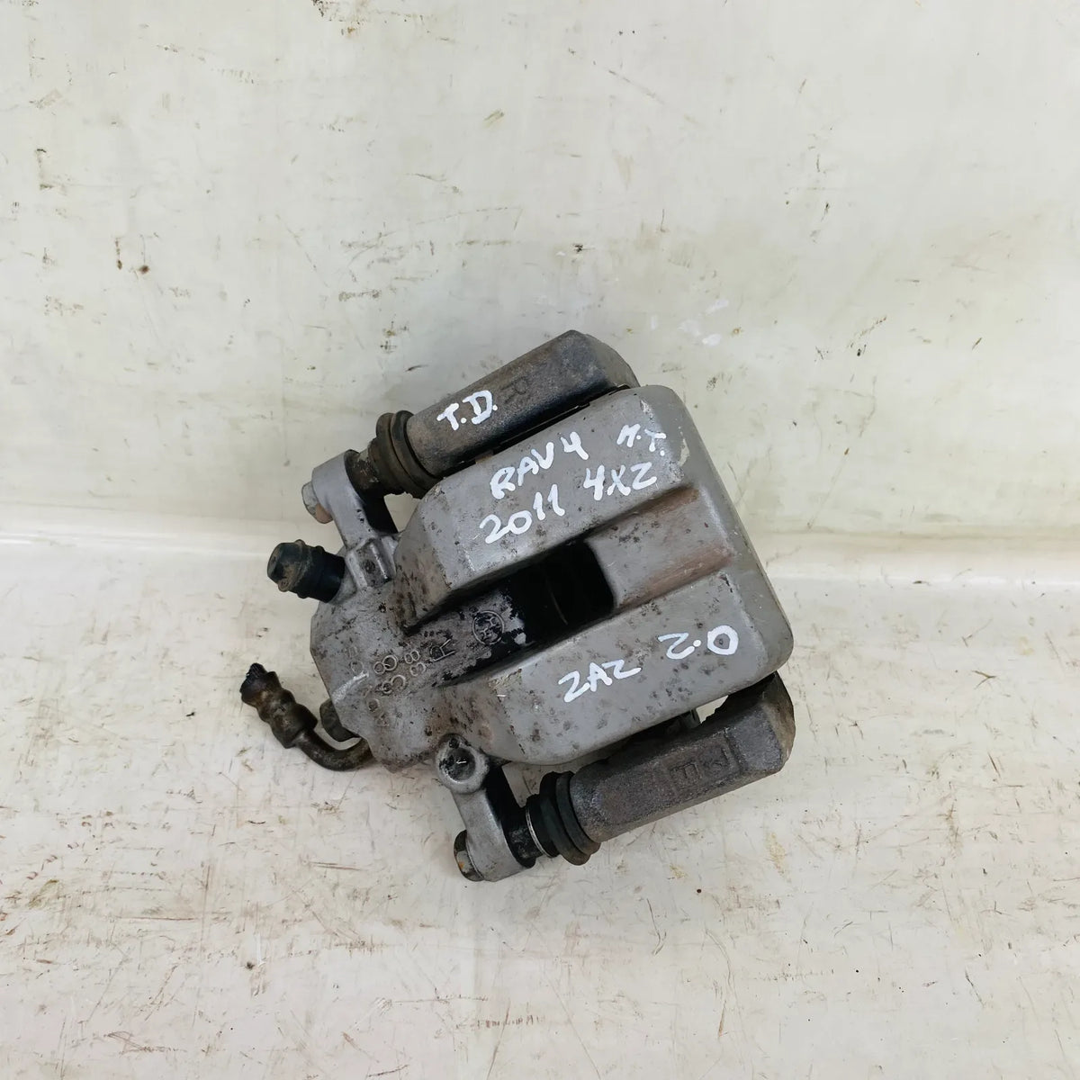 CALIPER TRA-DER Toyota Rav4 2011 - 2.0 4x2 Bencina Mecánico