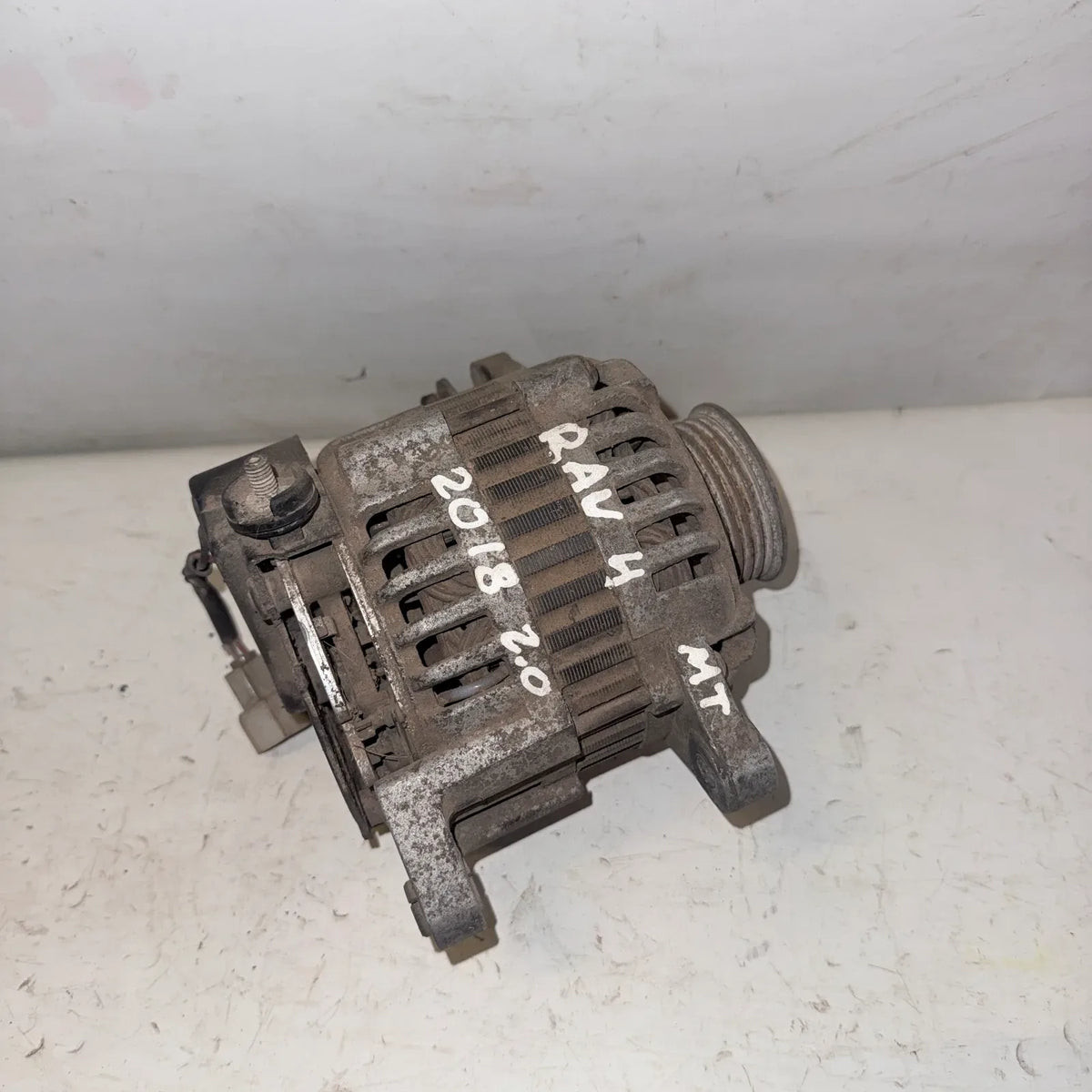 Alternador Toyota Rav4 2018 - 2.0 4x2 Bencina Mecánico