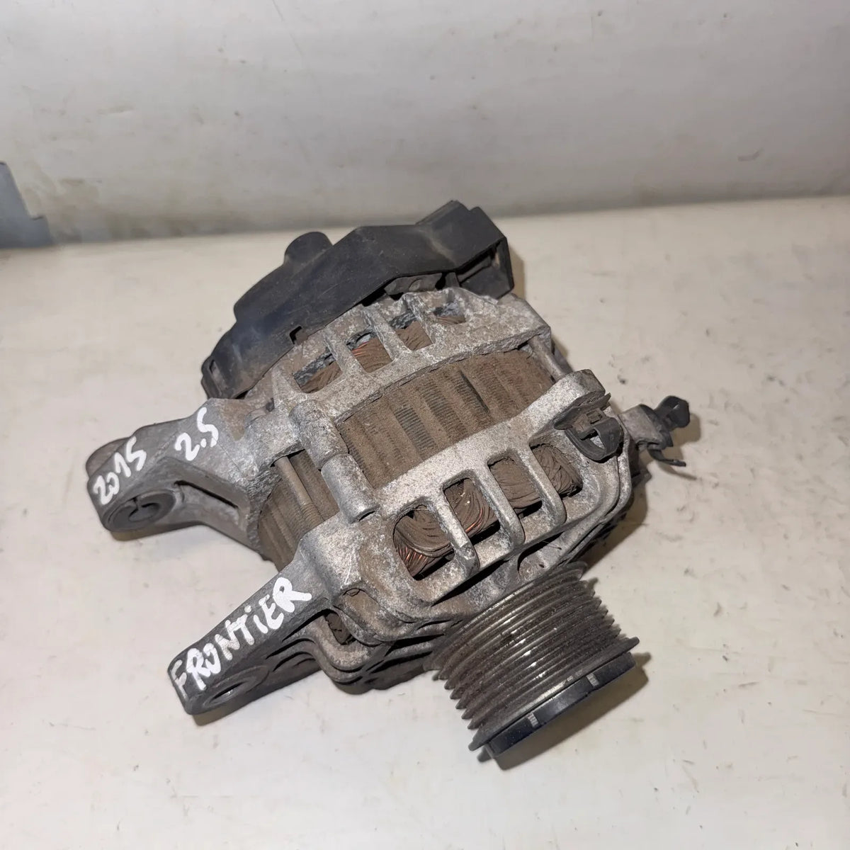 Alternador Kia FRONTIER 2015 - 2.5 4x2 Diesel Mecánico
