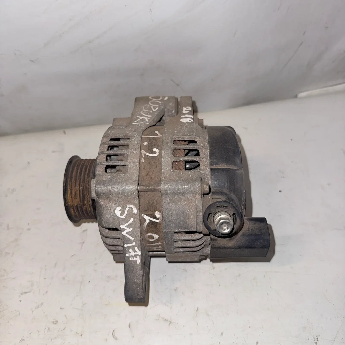 Alternador Suzuki Swift 2018 - 1.2 4x2 Bencina Mecánico