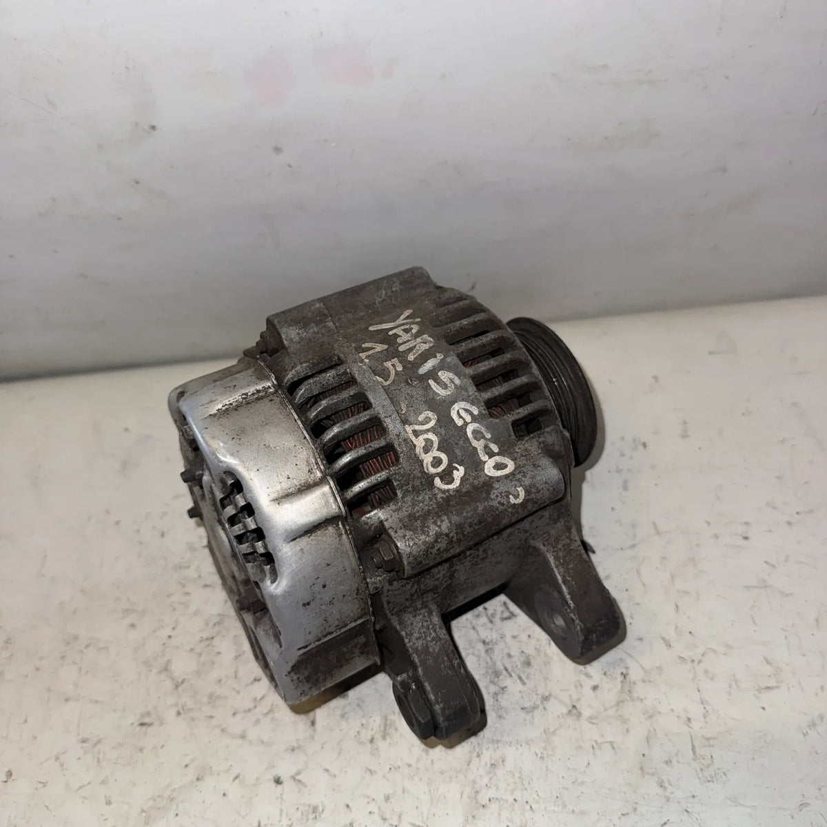 Alternador Toyota Yaris Ecco 2003 - 1.5 4x2 Bencina Mecánico