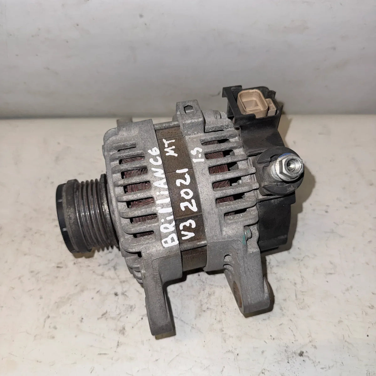 Alternador BRILLIANCE V3 2021 - 1.5 4x2 Bencina Mecánico