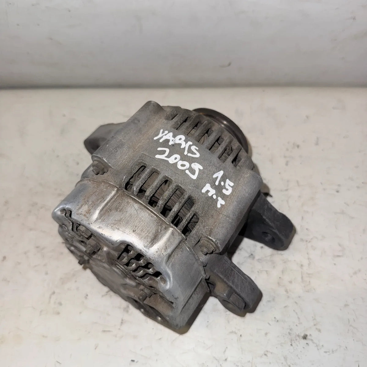 Alternador Toyota Yaris 2005 - 1.5 4x2 Bencina Mecánico