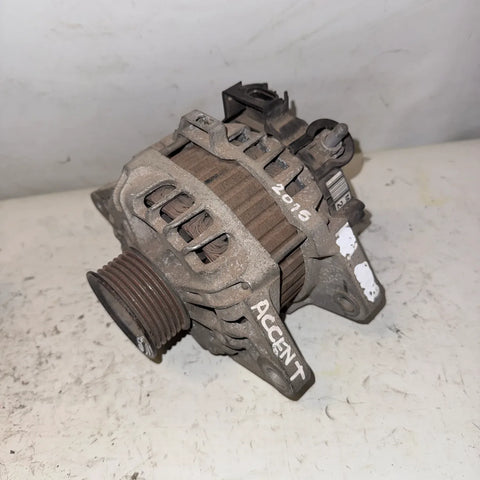 Alternador Hyundai Accent 2015 - 1.6 4x2 Bencina Mecánico