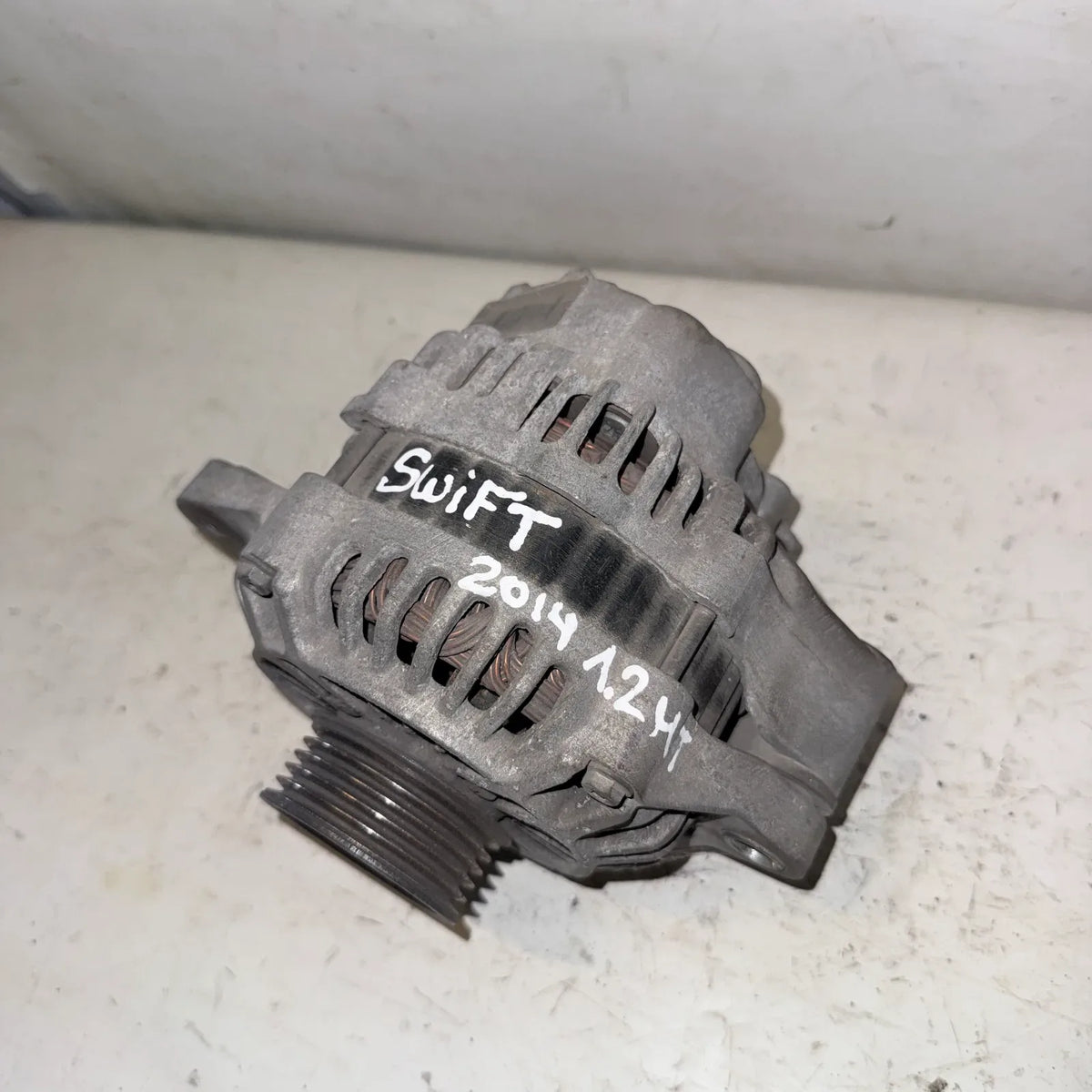 Alternador Suzuki Swift 2014 - 1.2 4x2 Bencina Mecánico