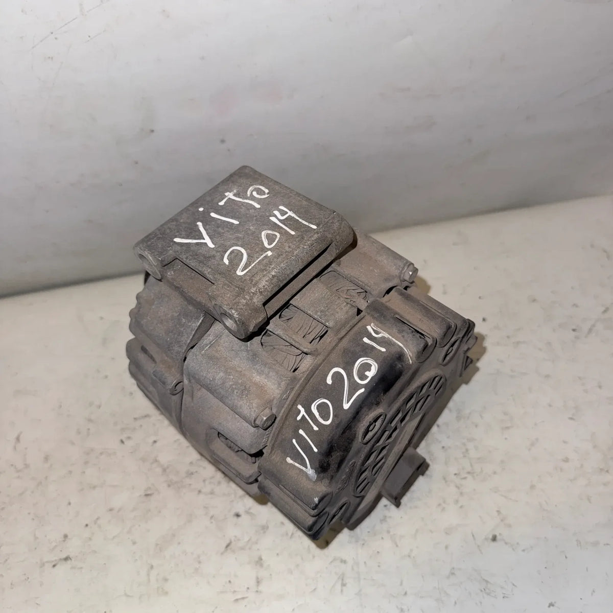 Alternador MERCEDES BENZ VITO 2014 - 2.1 4x2 Diesel Mecánico