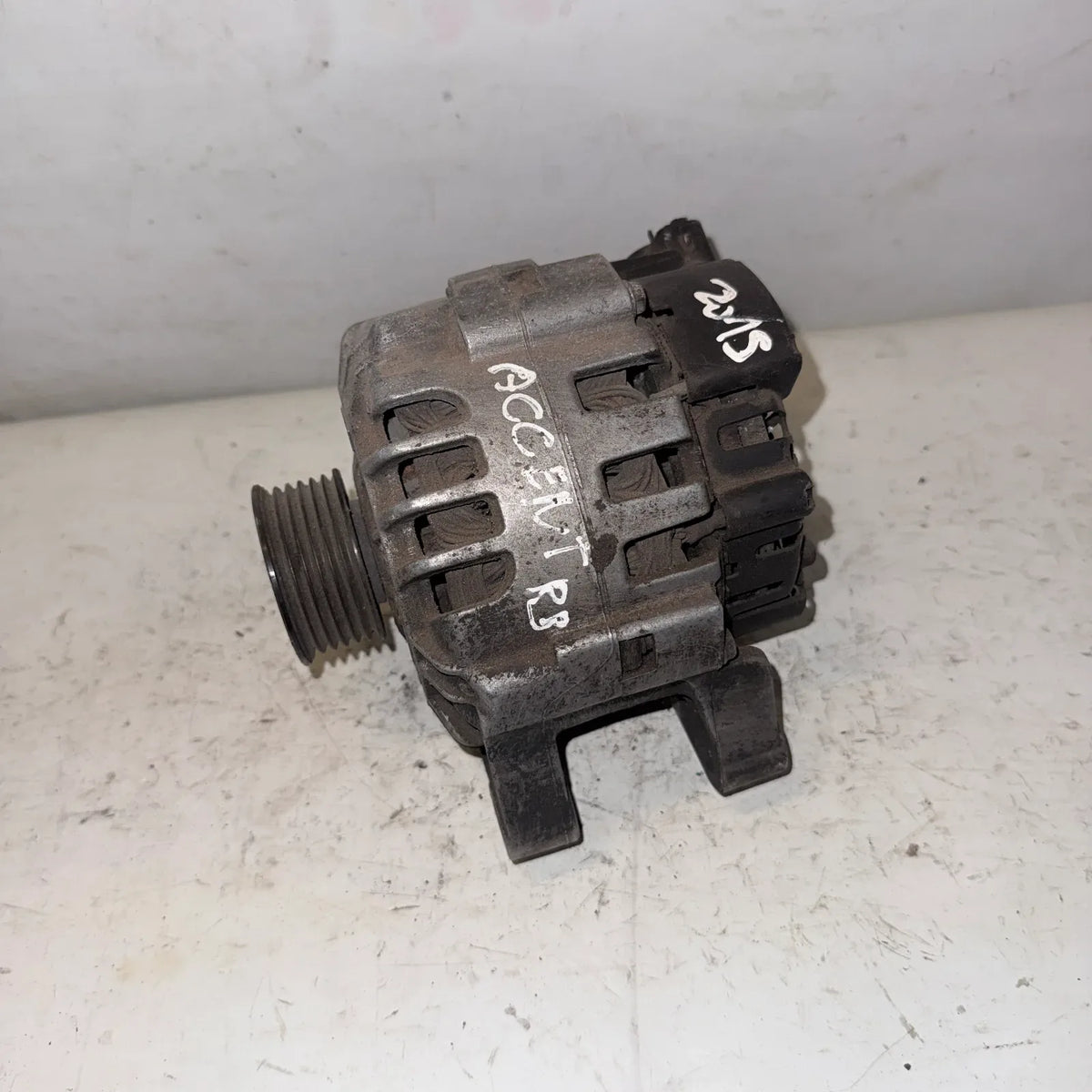 Alternador Hyundai Accent 2015 - 1.6 4x2 Bencina Mecánico