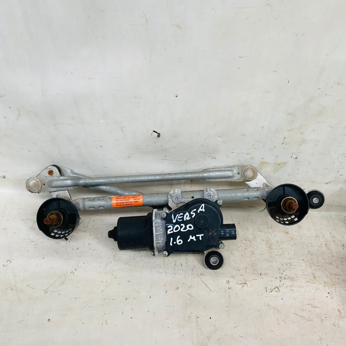 MOTOR LIMPIAPARABRISAS CON ARTICULACION Nissan versa 2020 - 1.6 4x2 Bencina Mecánico