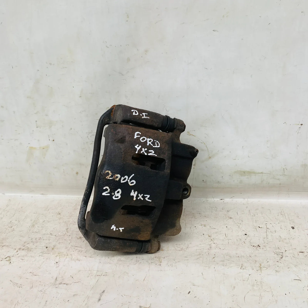 CALIPER DEL-IZQ Ford Ranger 2006 - 2.8 4x2 Diesel Mecánico