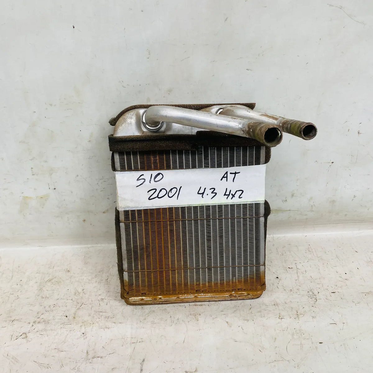 RADIADOR CALEFACCION Chevrolet S10 2020 - 1.6 4x2 Bencina Automático
