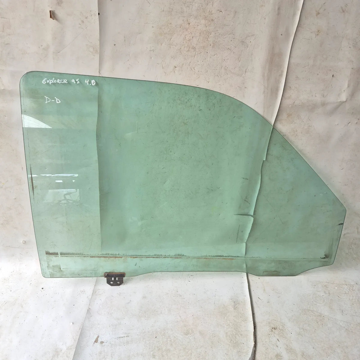 Vidrio puerta DEL-DER Ford Explorer 1995 - 4.0 4x2 Bencina Mecánico