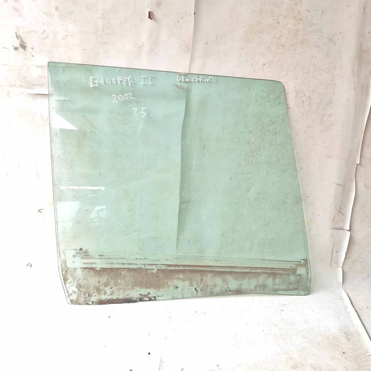 Vidrio puerta DEL-DER Hyundai Galloper 2002 - 2.5 4x2 Bencina Mecánico