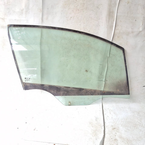 Vidrio puerta DEL-DER Chevrolet Spark GT 2018 - 1.2 4x2 Bencina Mecánico