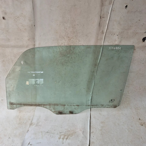Vidrio puerta DEL-IZQ Ssangyong Korando 2001 - 4x2 Bencina Mecánico