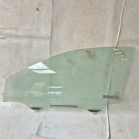 Vidrio puerta DEL-IZQ Toyota Yaris 2020 - 4x2 Bencina Mecánico