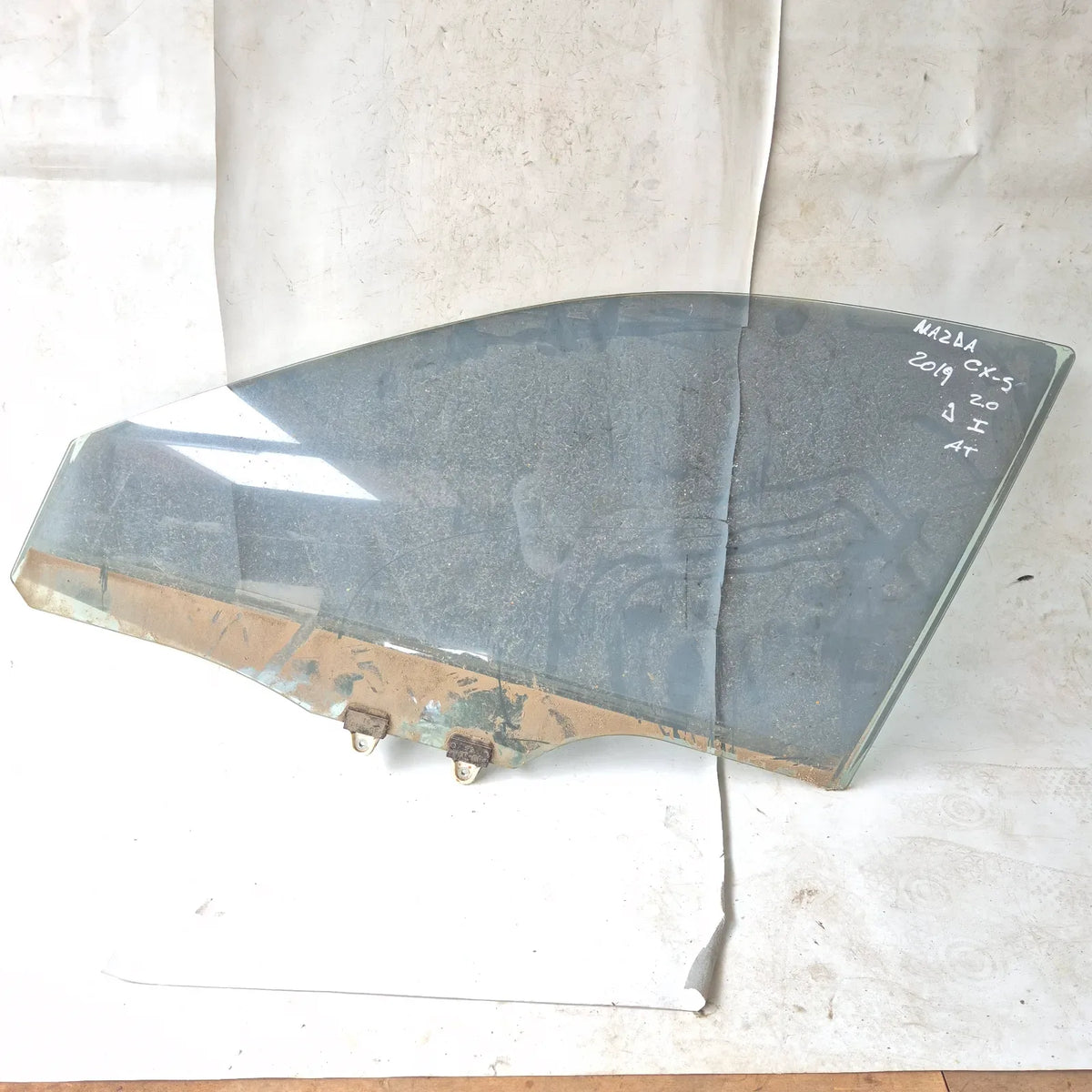 Vidrio puerta DEL-IZQ Mazda Cx5 2019 - 2.0 4x2 Bencina Mecánico