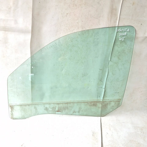 Vidrio puerta DEL-IZQ Dodge Dakota 2008 - 4x2 Bencina Mecánico
