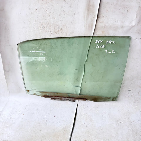Vidrio puerta TRA-DER Toyota New Yaris 2008 - 4x2 Bencina Mecánico