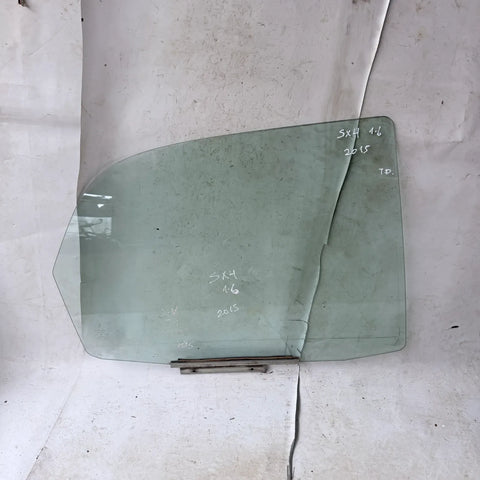 Vidrio puerta TRA-DER Suzuki Sx4 2015 - 1.6 4x2 Bencina Mecánico