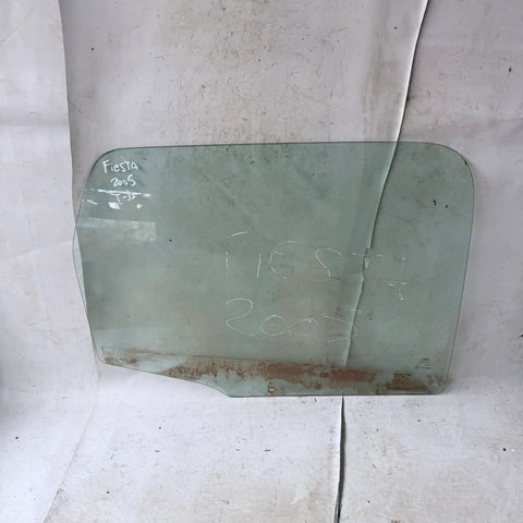 Vidrio puerta TRA-DER Ford Fiesta 2005 - 4x2 Bencina Mecánico