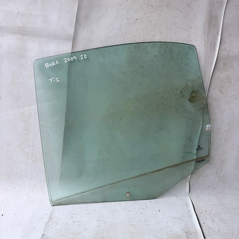 Vidrio puerta TRA-IZQ Volkswagen Bora 2009 - 2.0 4x2 Bencina Mecánico